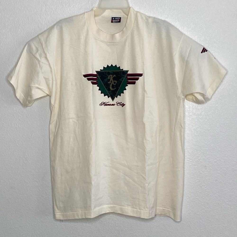 BEST Fruit of the Loom Vintage Kansas City T Shirt Size XL
